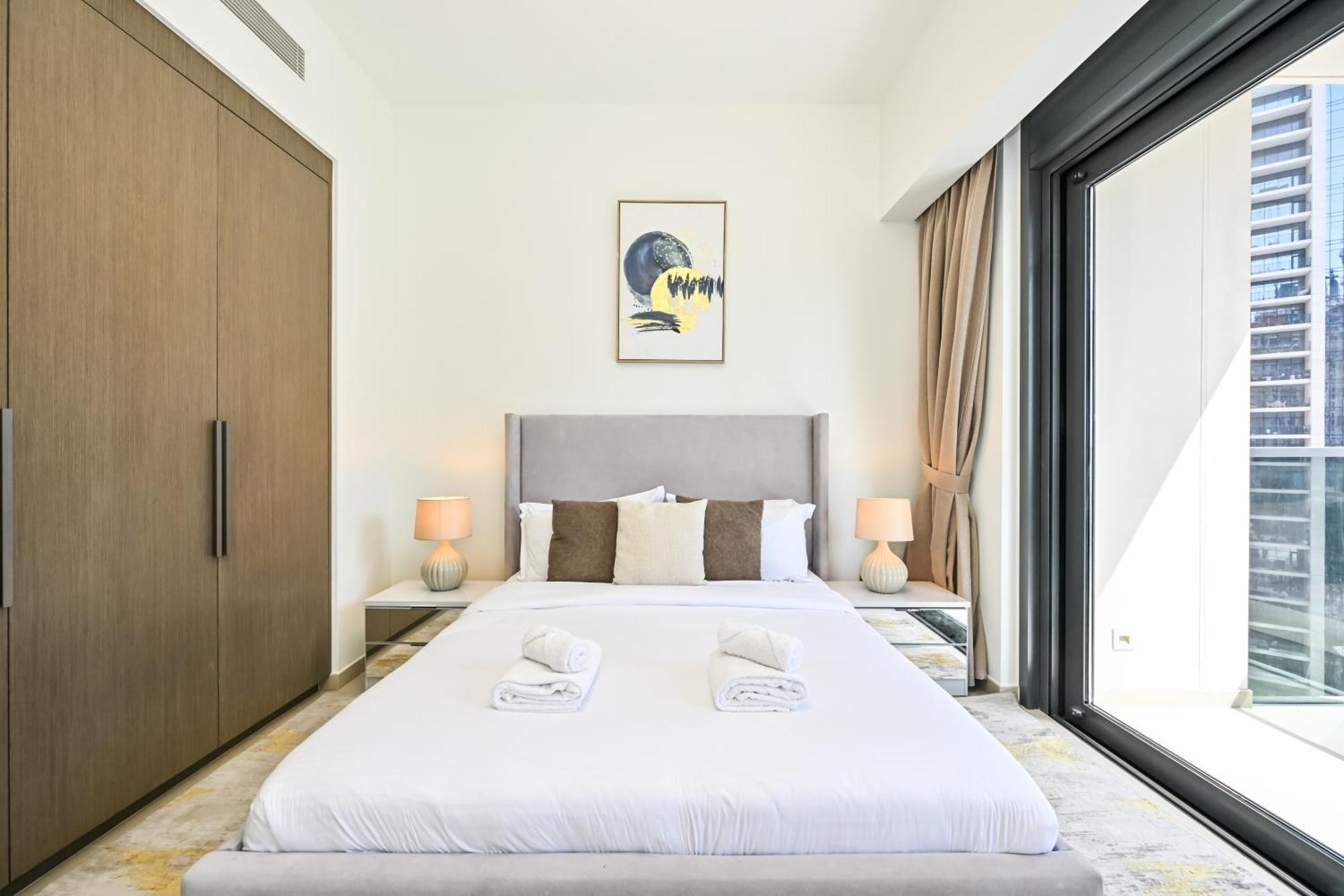 Majestic Actone 1br Dowtown *