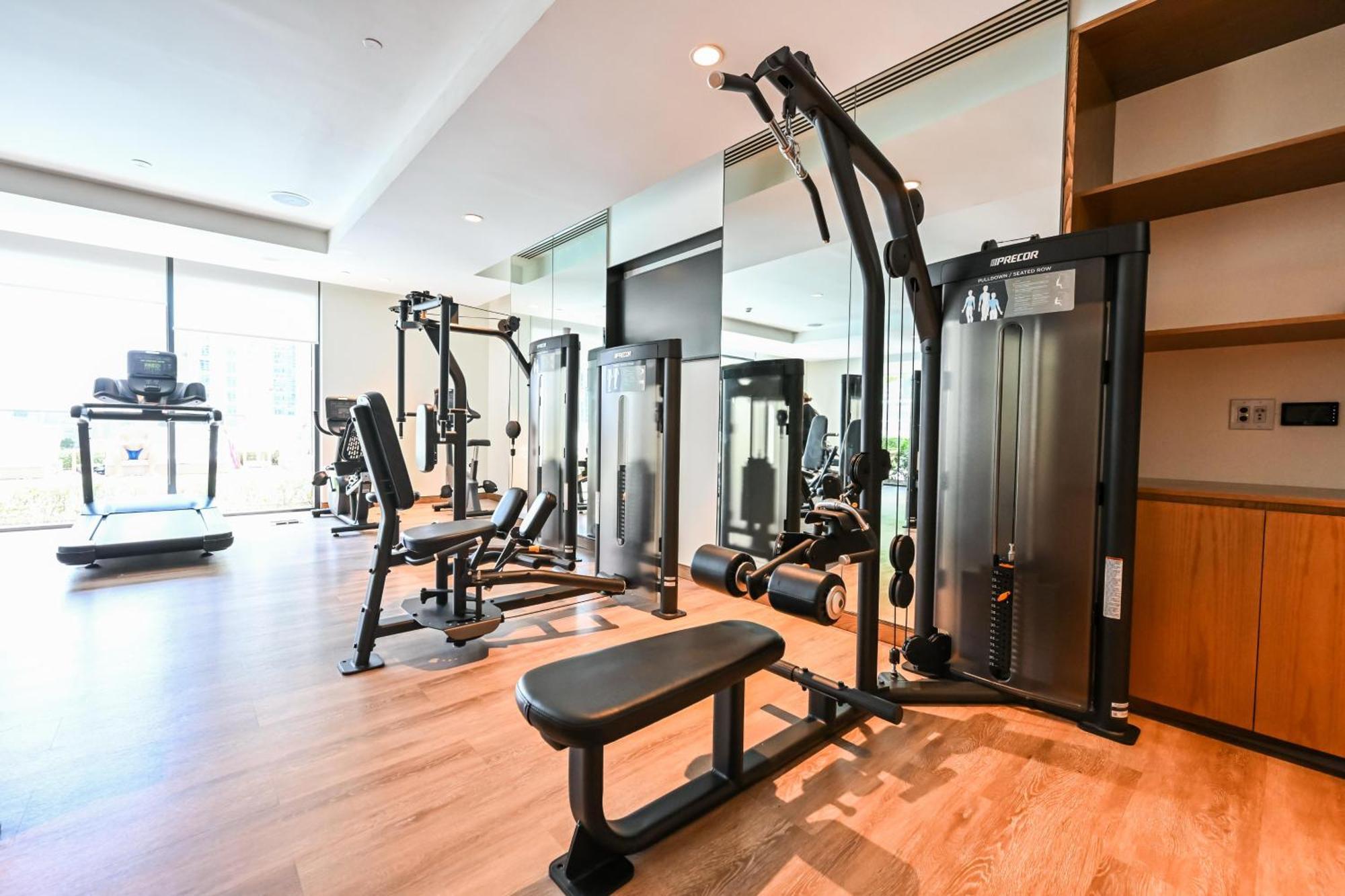 Majestic Actone 1br Dowtown Apartment Dubai